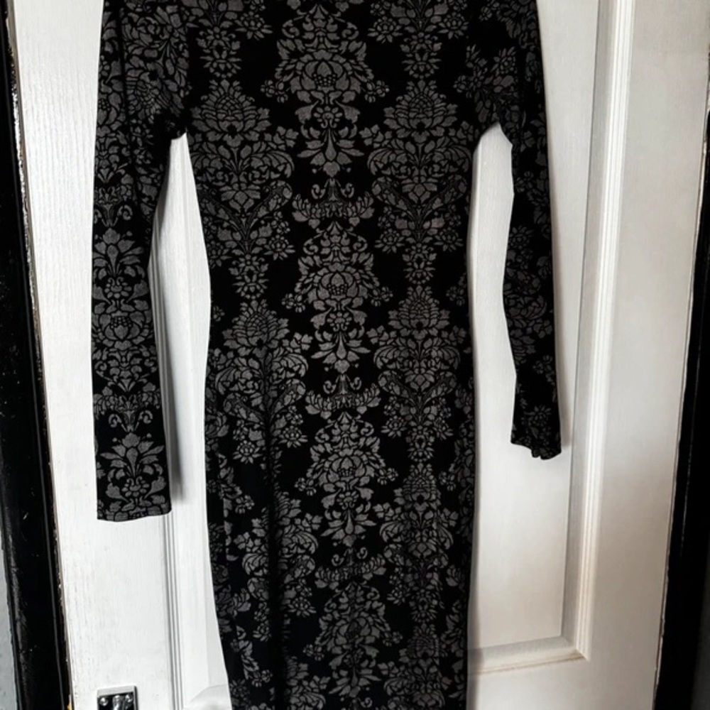 Boohoo Black and Gray Floral Long Sleeve Dress
